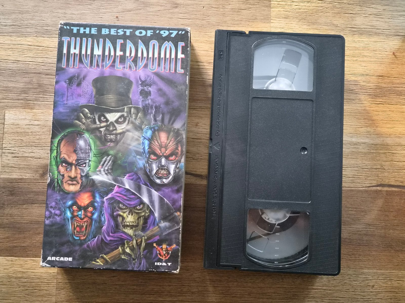 Thunderdome 'The Best of '97' VHS - Hardcore Gabber, Gebruikt, Vanaf 16 jaar, Overige genres, Ophalen of Verzenden