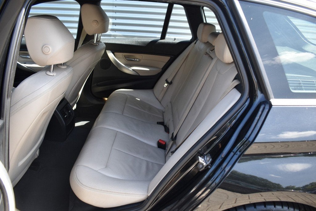 Bmw 3-SERIE 316I M SPORT HIGH EXECUTIVE / LEDER / 18 INCH, 4 cilinders, Startonderbreker, Zwart, Origineel Nederlands