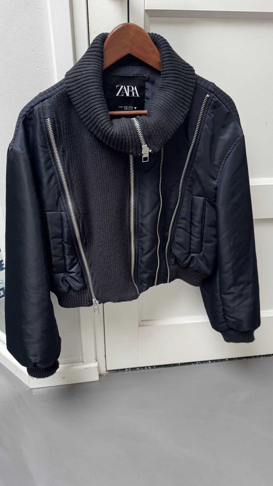 Winterjas kort, donker blauw, maat M, ZARA, Ophalen of Verzenden, Gedragen, Maat 38/40 (M), Blauw