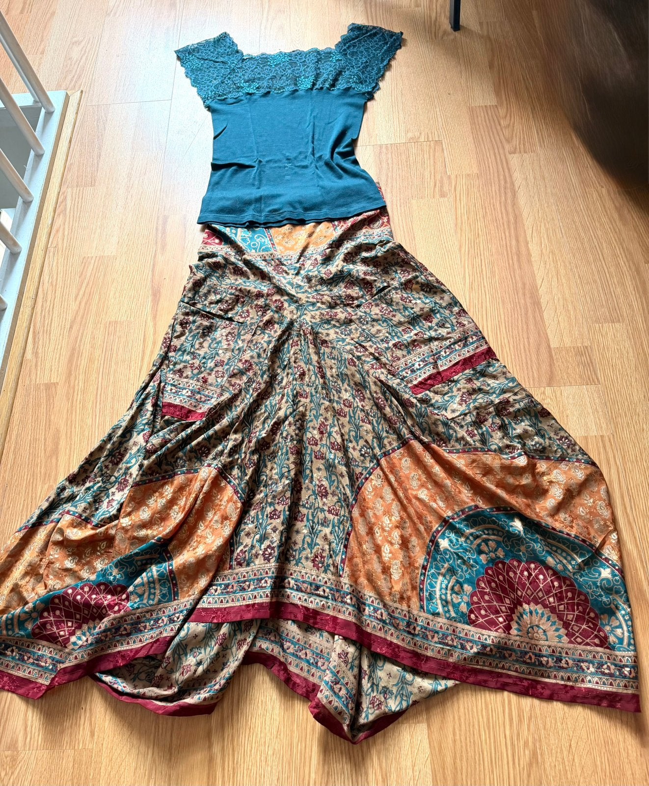 India rok zijde met top, Kleding | Dames, Rokken, Maat 38/40 (M), Bruin, Ophalen of Verzenden, Zo goed als nieuw