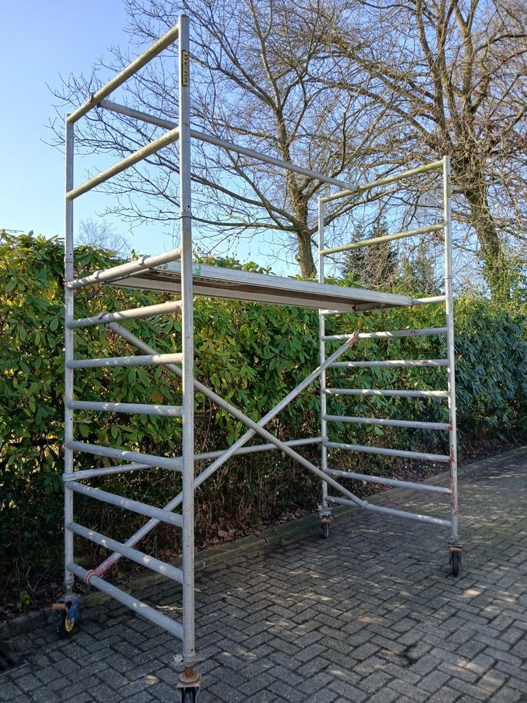 Rolsteiger werkhoogte 4.3 meter klussteiger Custers, Ophalen, Gebruikt, Rolsteiger of Kamersteiger, 5 meter of hoger