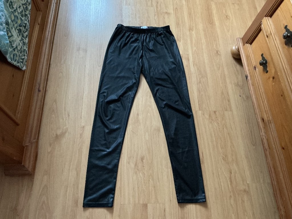 Iets glimmende dunne legging van True Spirit. Maat 42, Legging, Zwart, Maat 40/42 (M), Ophalen of Verzenden