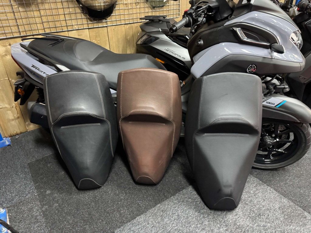 Piaggio MP3  250/300/400/500  zadels, Niet ingevuld, Gebruikt, Verzenden, Niet ingevuld