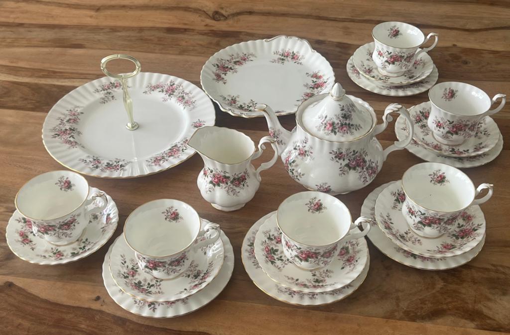 Royal Albert Lavender Rose Theeservies & Gebaksservies, Ophalen of Verzenden