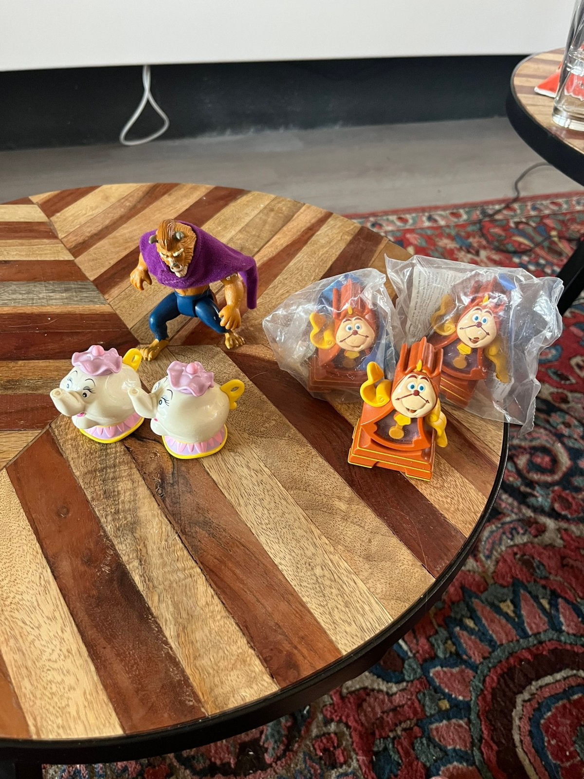 McDonald's Happy Meal-speeltjes uit Belle en het Beest, Verzamelen, Disney, Ophalen of Verzenden, Assepoester of Belle, Zo goed als nieuw