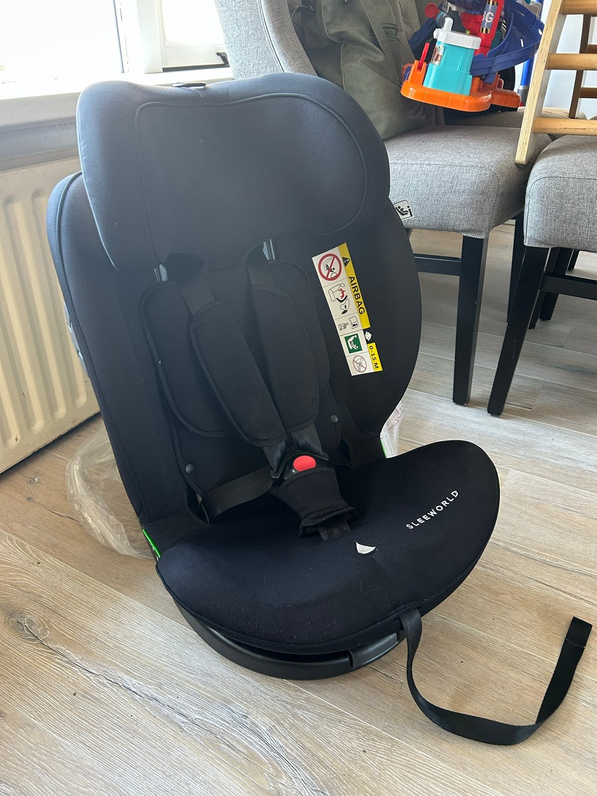 Sleeworld Isofix autostoel, zo goed als nieuw, Kinderen en Baby's, Autostoeltjes, 0 t/m 18 kg, Verstelbare rugleuning, Zo goed als nieuw