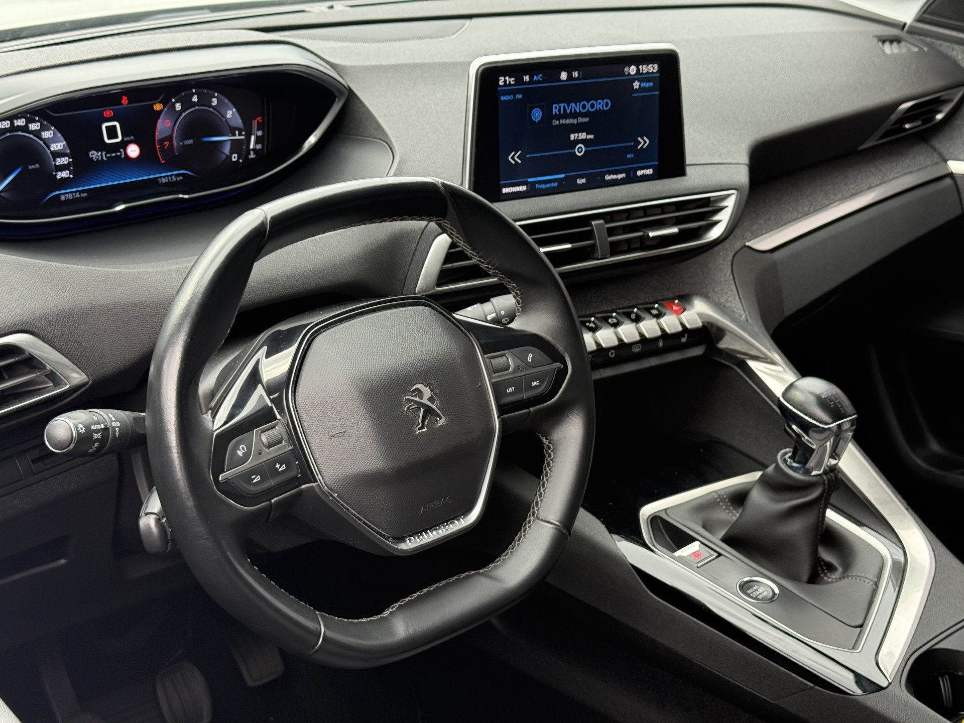 Peugeot 3008 1.2 PureTech GT Line | RIJKLAAR | Goed onderhou, Auto's, Voorwielaandrijving, Gebruikt, 1199 cc, Met garantie (alle)
