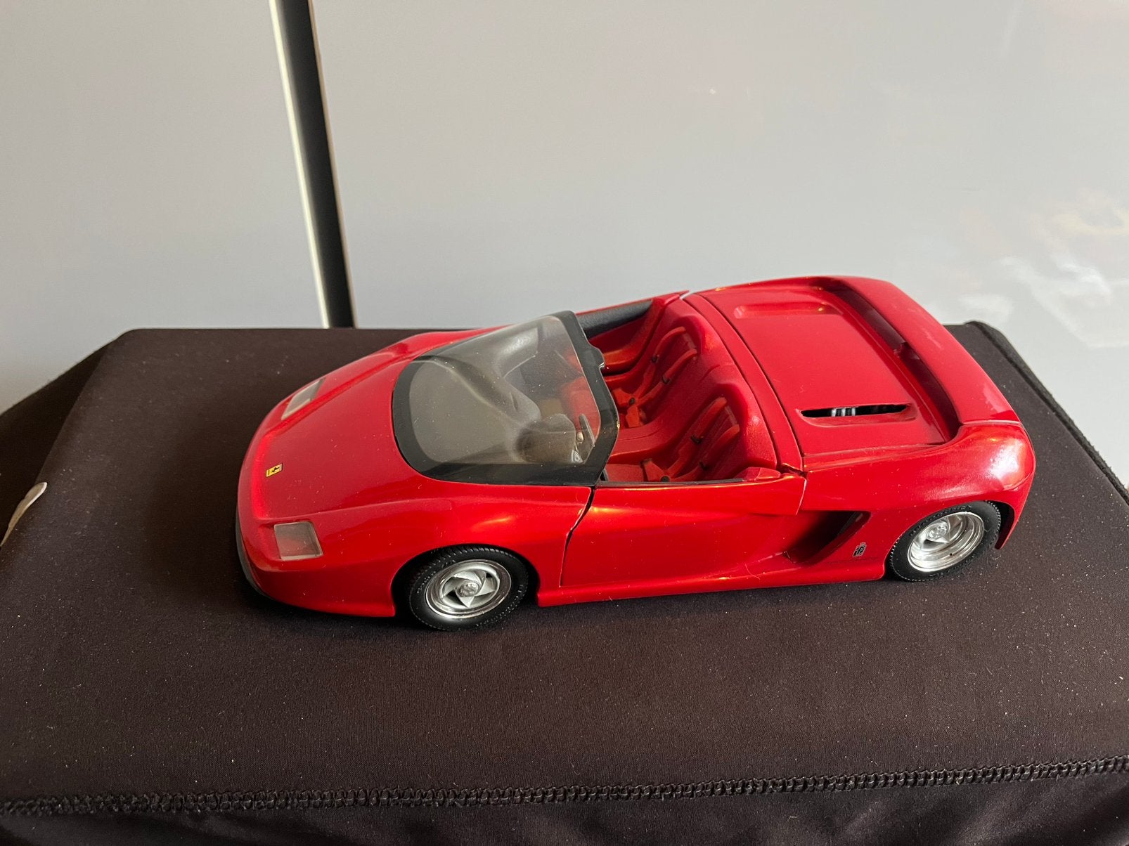 Diverse modelautos 1:24 en 1:18 (zie advertentie), Ophalen of Verzenden, Zo goed als nieuw, Bburago