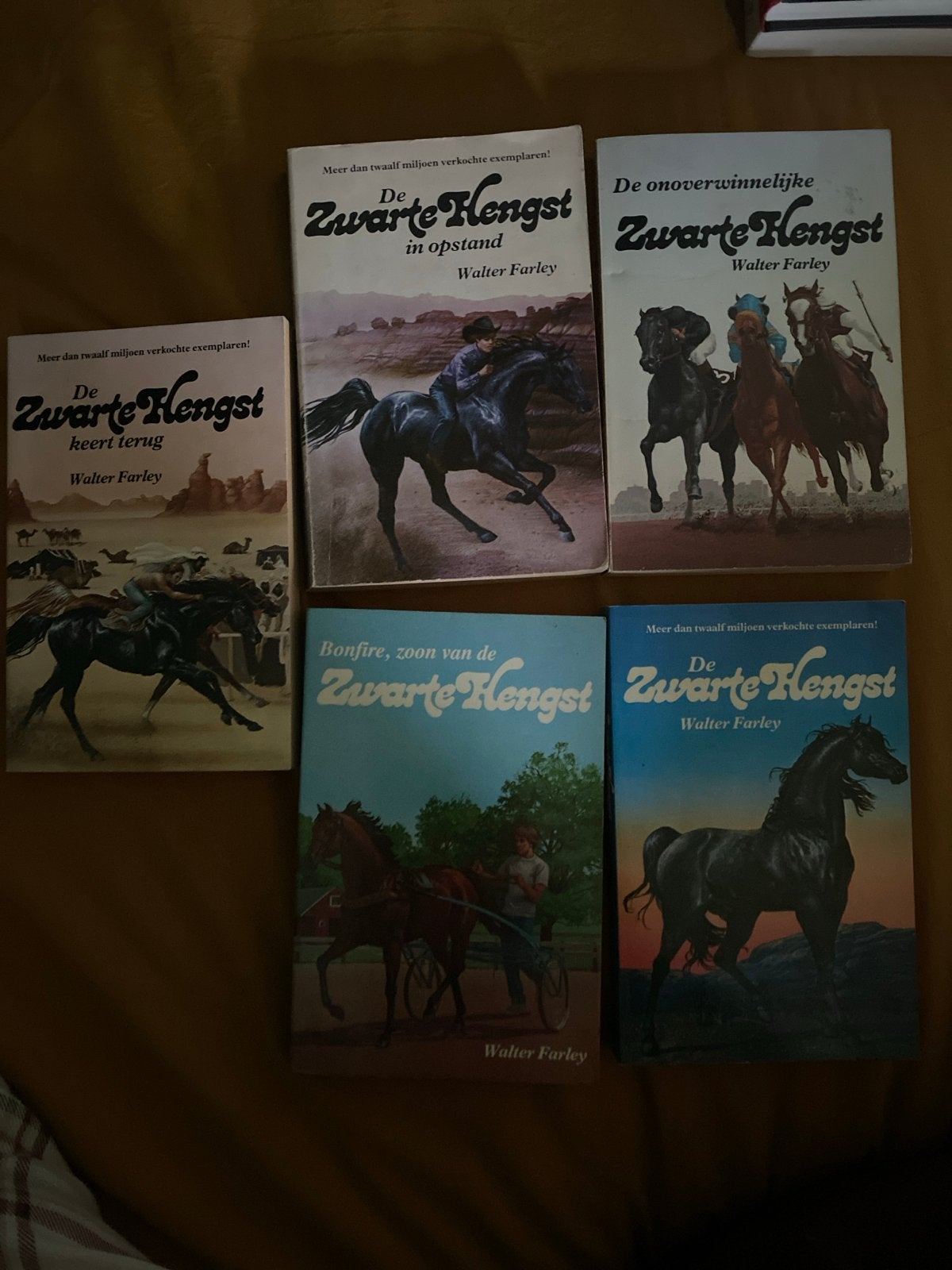 De Zwarte Hengst - 5 boeken van Walter Farley, Boeken, Ophalen of Verzenden, Gelezen