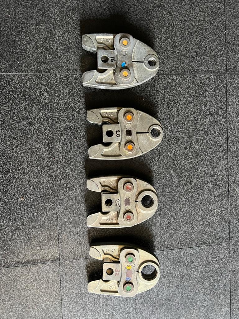 Uponor persbekken set voor in viega perstang 16/20/25/32 mm, Ophalen of Verzenden, Gebruikt