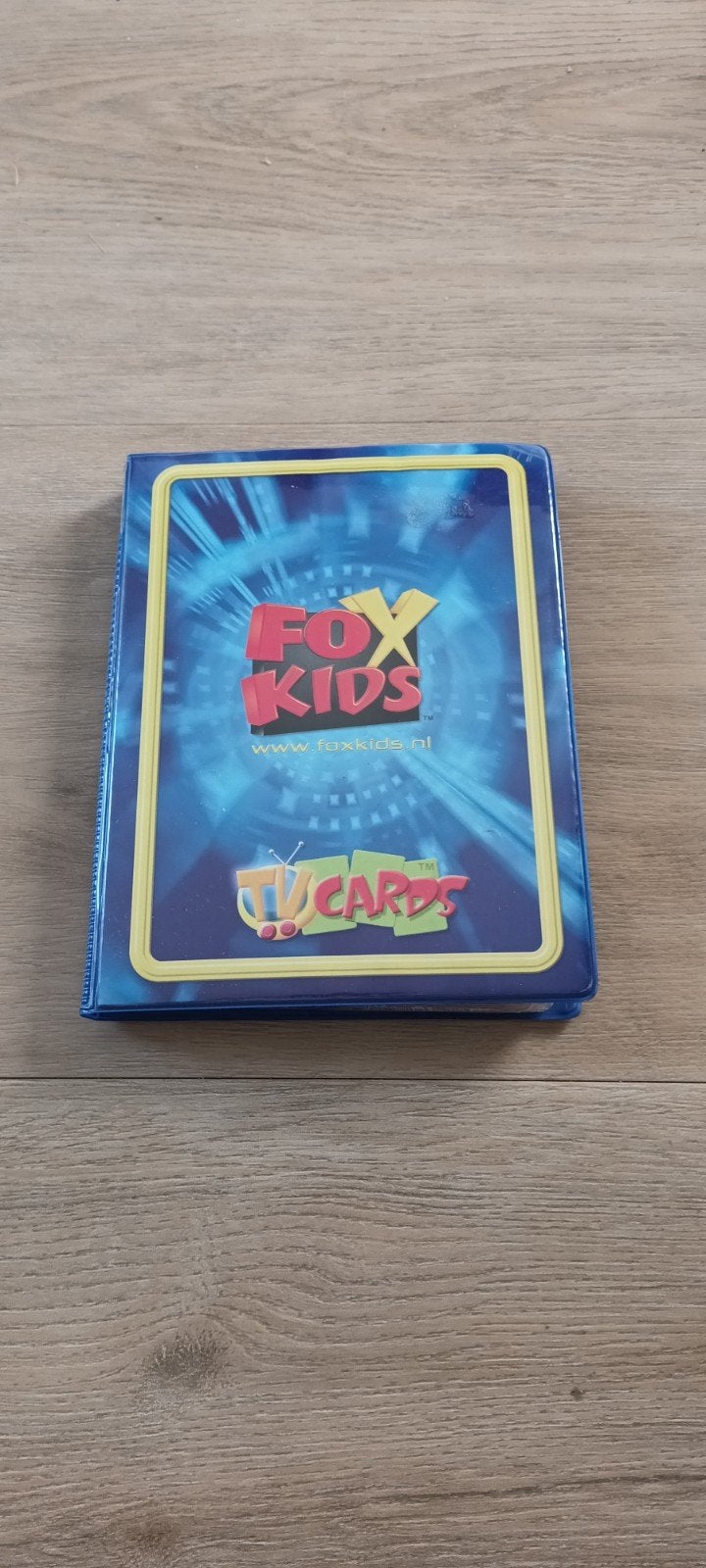 FOX KIDS TV verzamel map 
Bevat 128 kaarten van de 144
Is in, Ophalen of Verzenden, Zo goed als nieuw