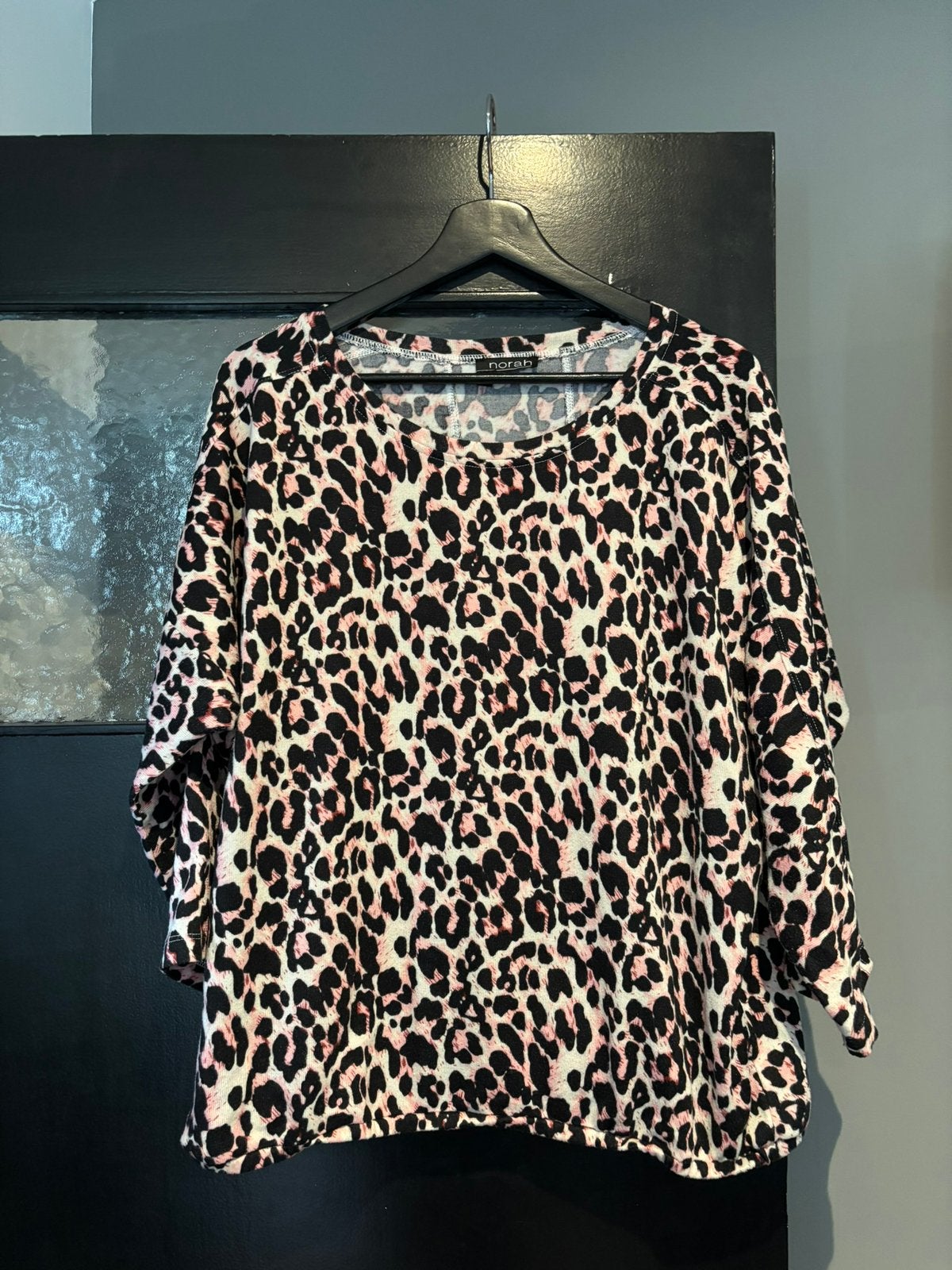 Norah shirt maat 44, Kleding | Dames, Maat 42/44 (L), Ophalen of Verzenden, Zo goed als nieuw, Korte mouw
