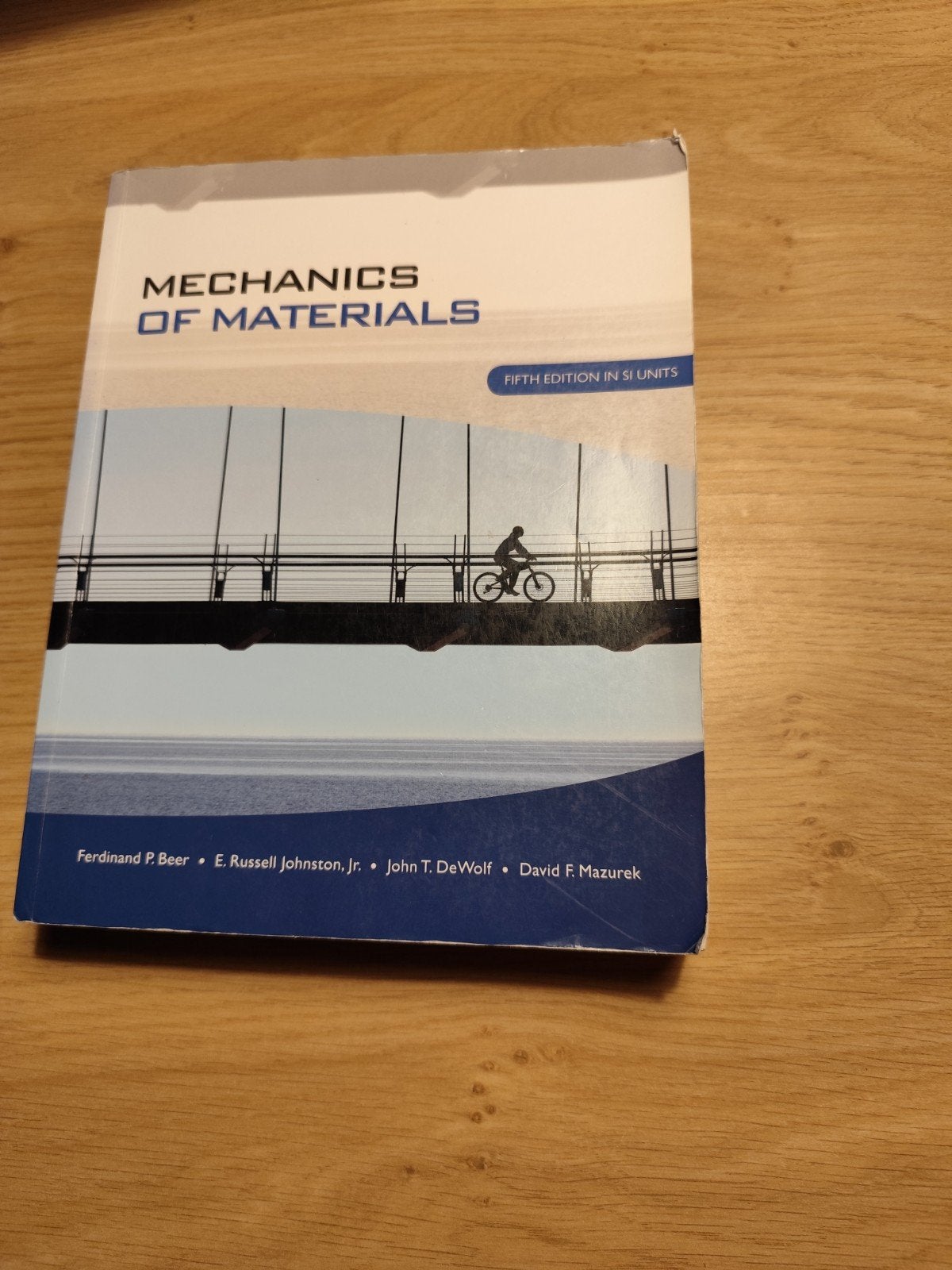 Mechanics of Materials - Beer, Johnston, DeWolf, Mazurek, Boeken, Gelezen, Ferdinand P. Beer, E. Russell Johnston Jr., John T. DeWolf
