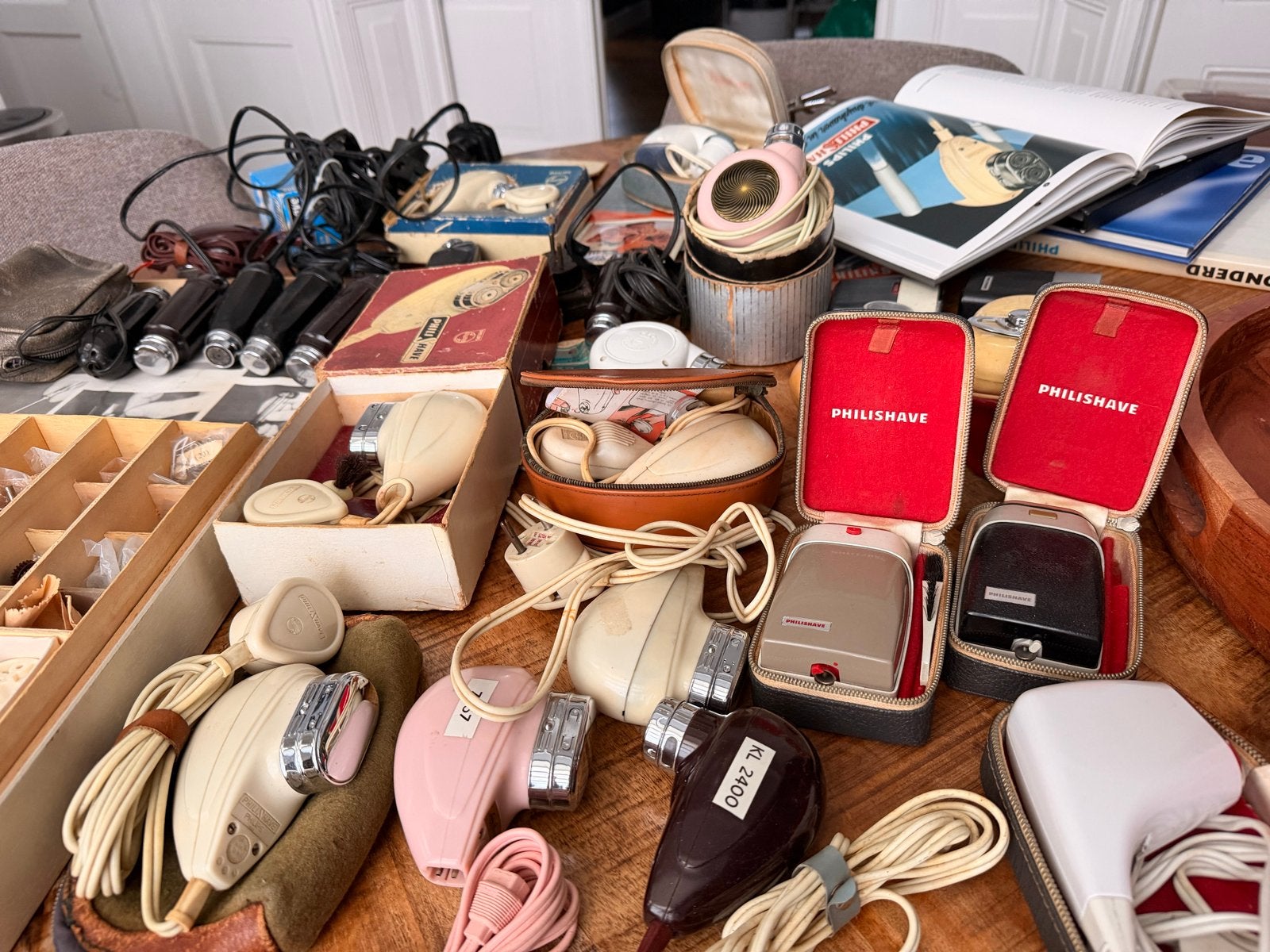Grote collectie vintage Philishave scheerapparaten en onderd, Witgoed en Apparatuur, Persoonlijke-verzorgingsapparatuur, Ophalen of Verzenden