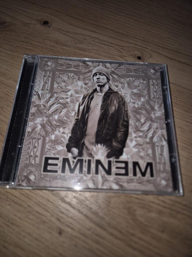 Eminem watch the throne, Ophalen of Verzenden, 2000 tot heden, Zo goed als nieuw