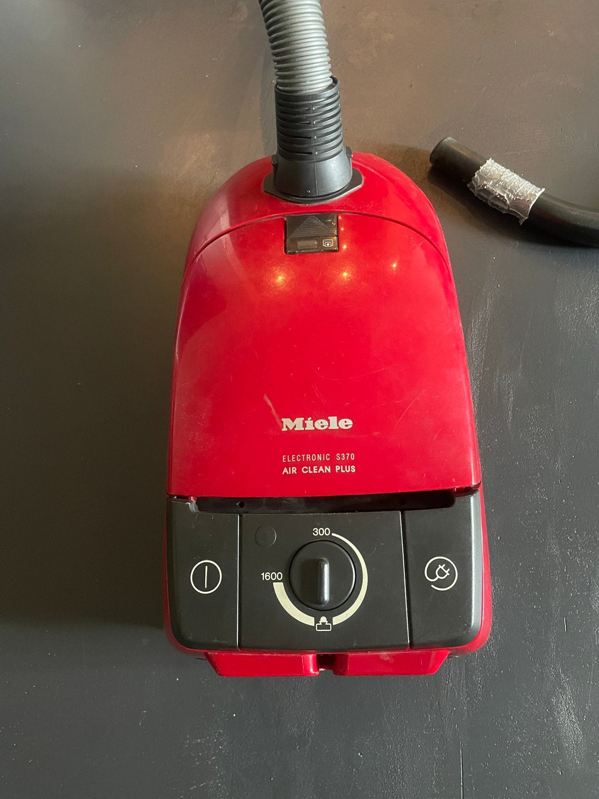 Miele S370 Air Clean Plus sledestofzuiger voor Henk!