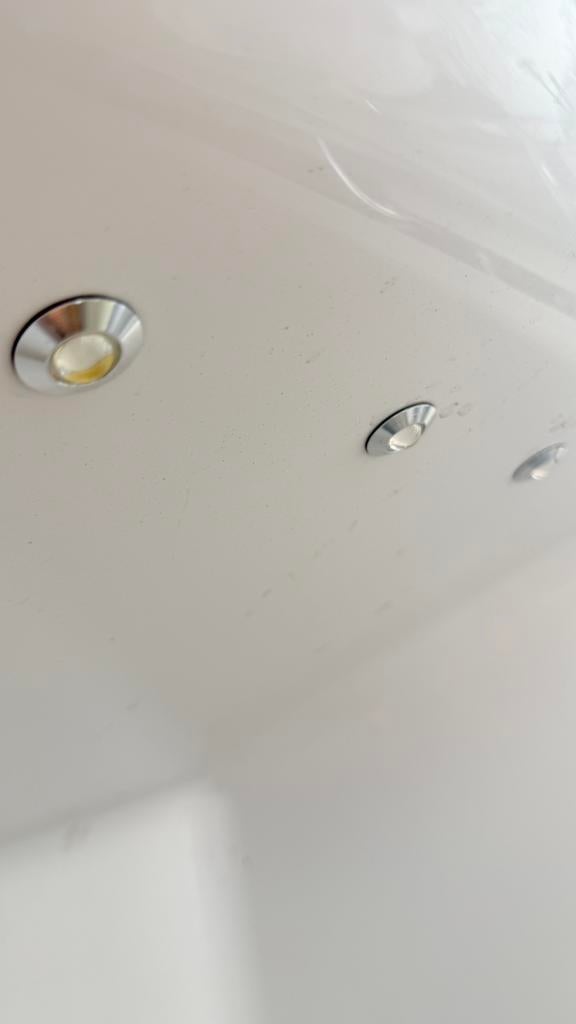 Showroom model bad met verlichting - Nu voor €120.00, Ophalen, Nieuw, Met bad