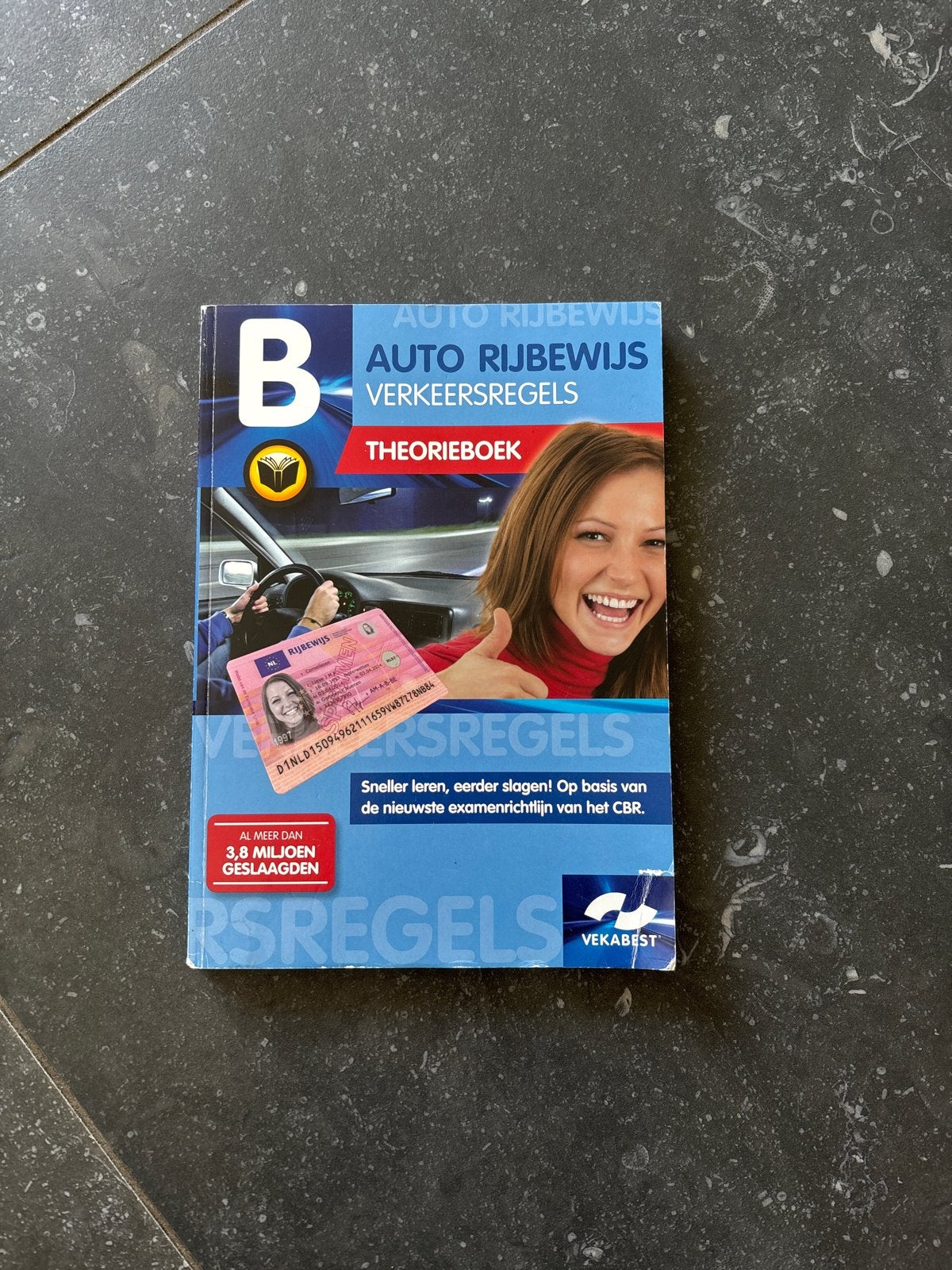 Auto Rijbewijs B Theorieboek Verkeersregels Vekabest, Ophalen of Verzenden, Gelezen, Overige niveaus