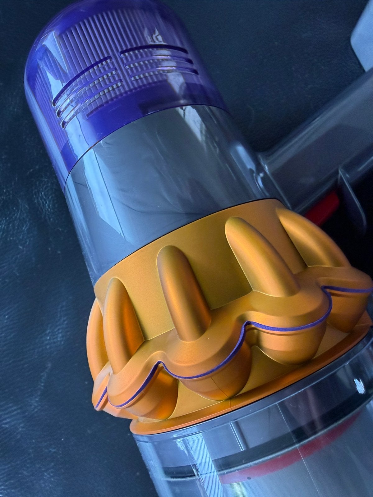 Dyson V15 Detect steelstofzuiger met nieuwe body/motor, Witgoed en Apparatuur, Ophalen, Zo goed als nieuw, Dyson, Reservoir