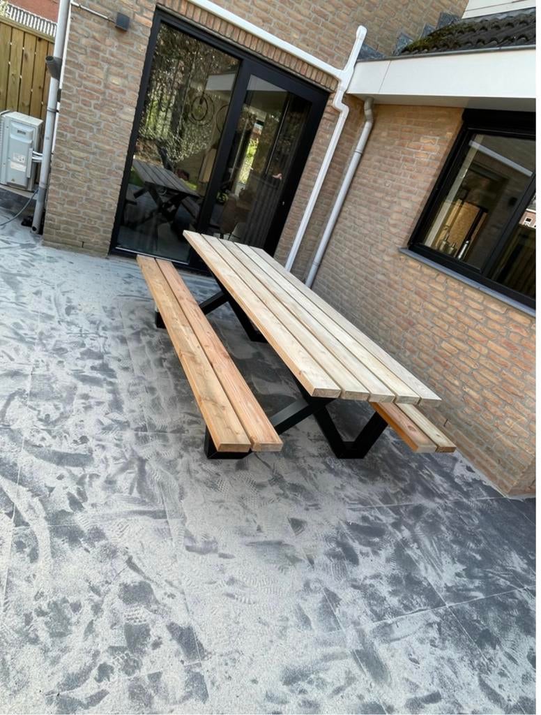 Douglas picknicktafel met stalen X-frame, Tuin en Terras, Picknicktafels, Zo goed als nieuw, Ophalen of Verzenden