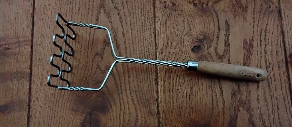 Aardappelstamper met houten handvat - landelijk, brocant, Overige typen, Ophalen of Verzenden, Gebruikt
