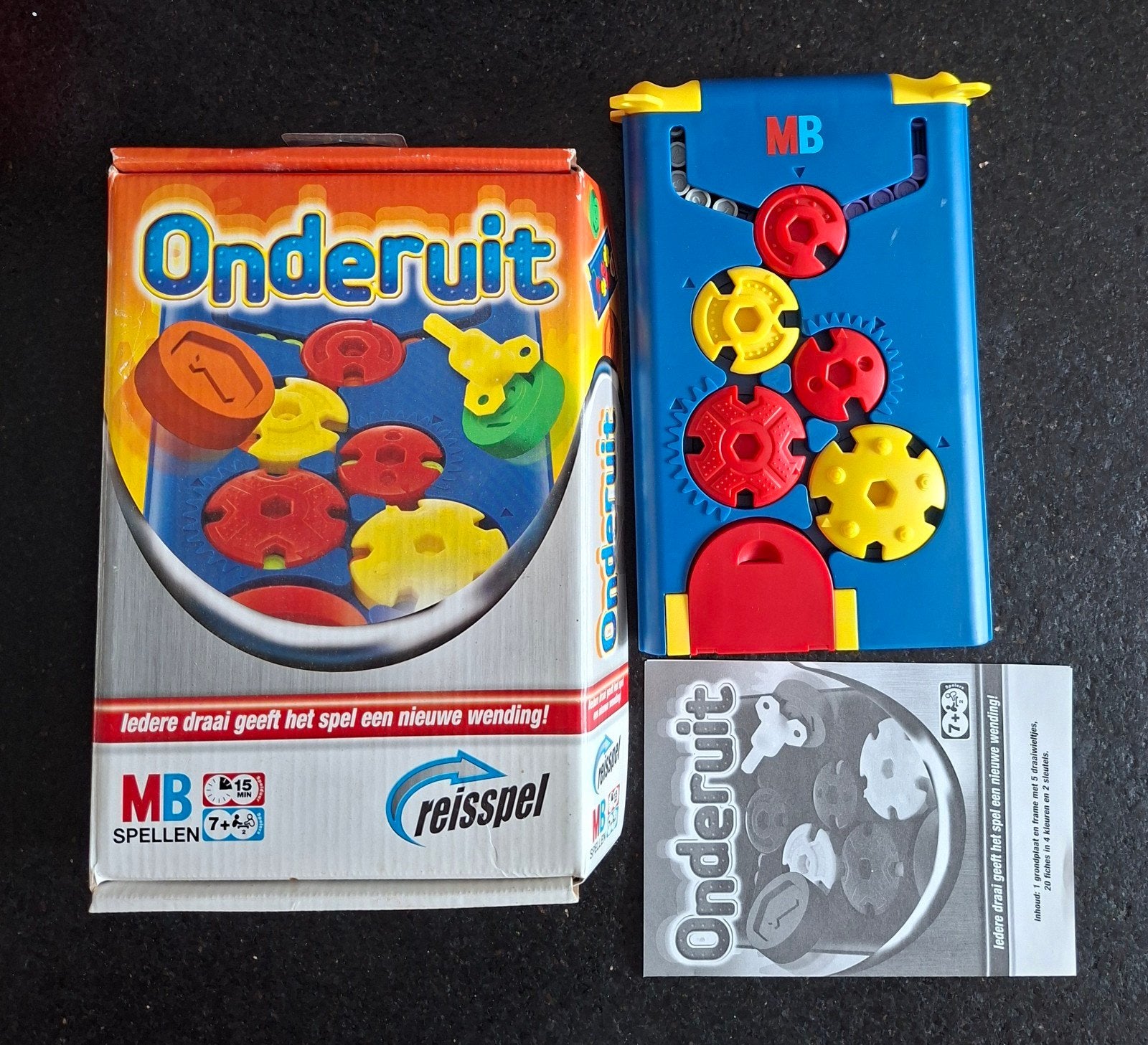 Onderuit spel compleet, Ophalen of Verzenden, Zo goed als nieuw
