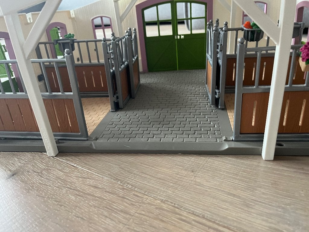 Schleich stal, Ophalen, Gebruikt