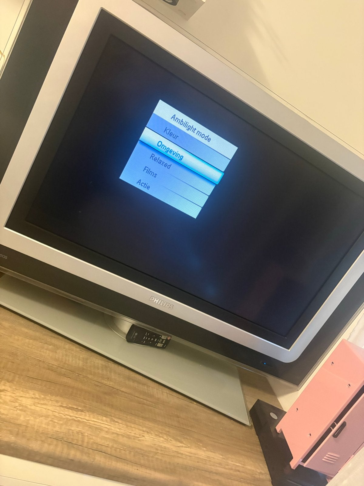 Philips TV met afstandsbediening - Ambilight, Ophalen, Gebruikt, Philips