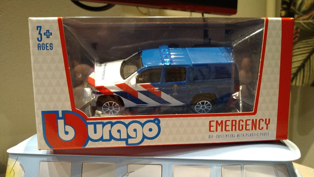 Bburago Emergency Volkswagen Amarok Marechaussee Blue 1:43, Hobby en Vrije tijd, Modelauto's | 1:43, Ophalen of Verzenden, Nieuw