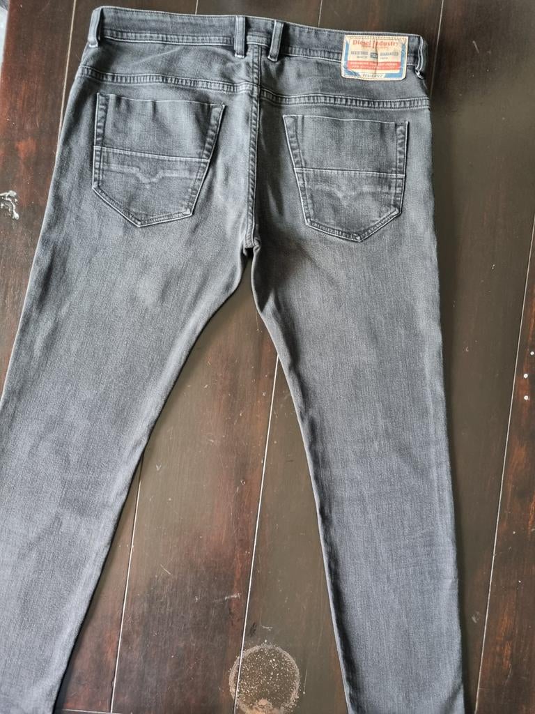 ZGAN DIESEL THOMMER SLIM SKINNY STRETCH JEANS SIZE 36/32!!, Kleding | Heren, Spijkerbroeken en Jeans, Ophalen of Verzenden, Zo goed als nieuw