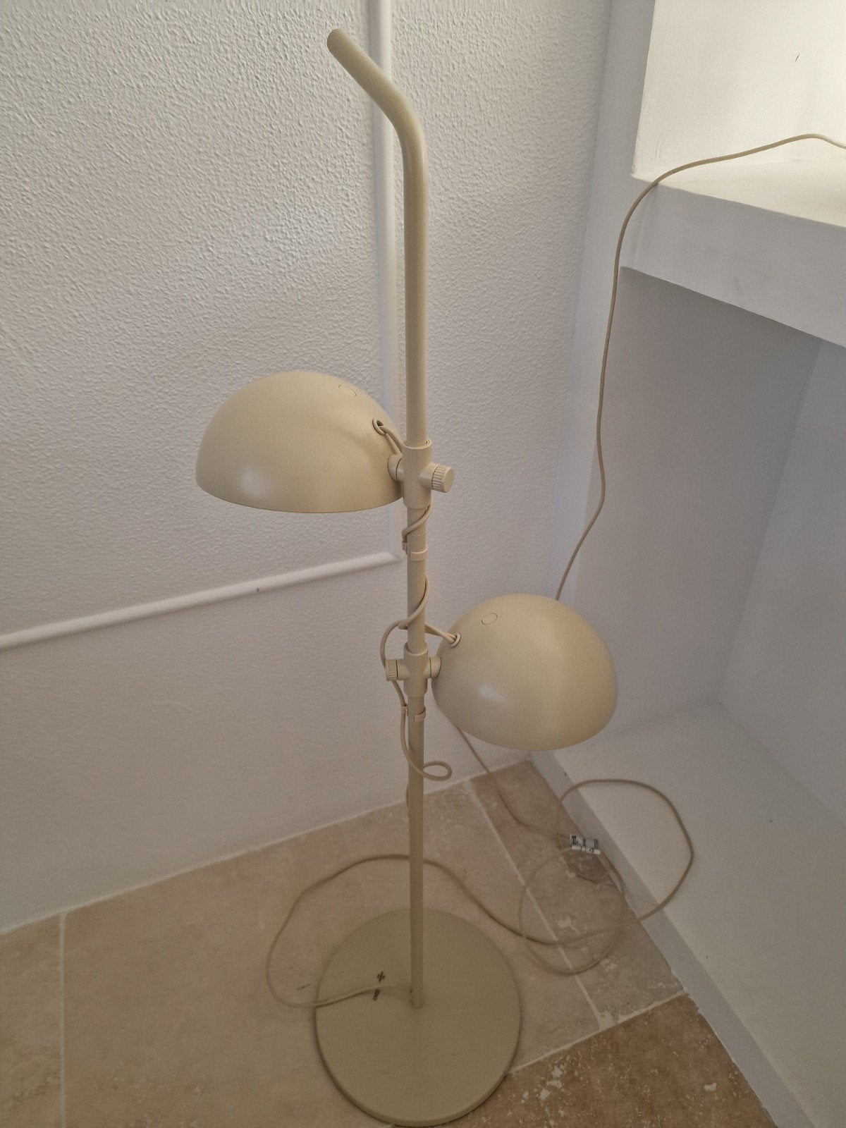 Ikea Japandi staande Led vloerlamp Beige/Creme, Ophalen, Zo goed als nieuw, 100 tot 150 cm