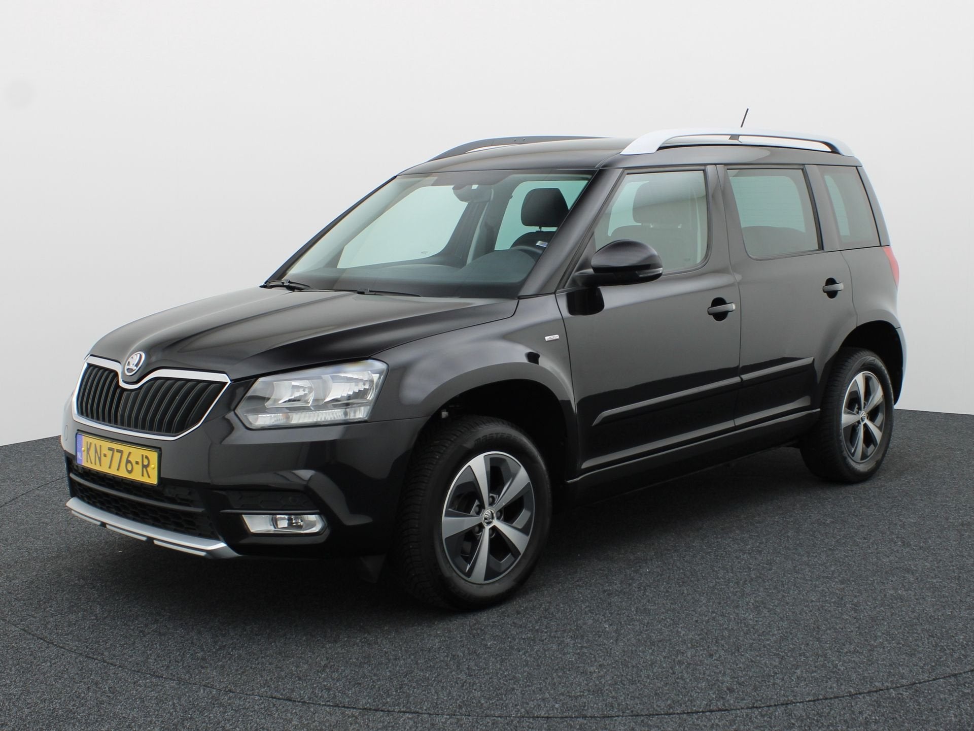 Skoda Yeti 1.2 TSI Greentech JOY | Trekhaak | Stoelverwarmin, Auto's, Voorwielaandrijving, 12 maanden, Stof, Gebruikt