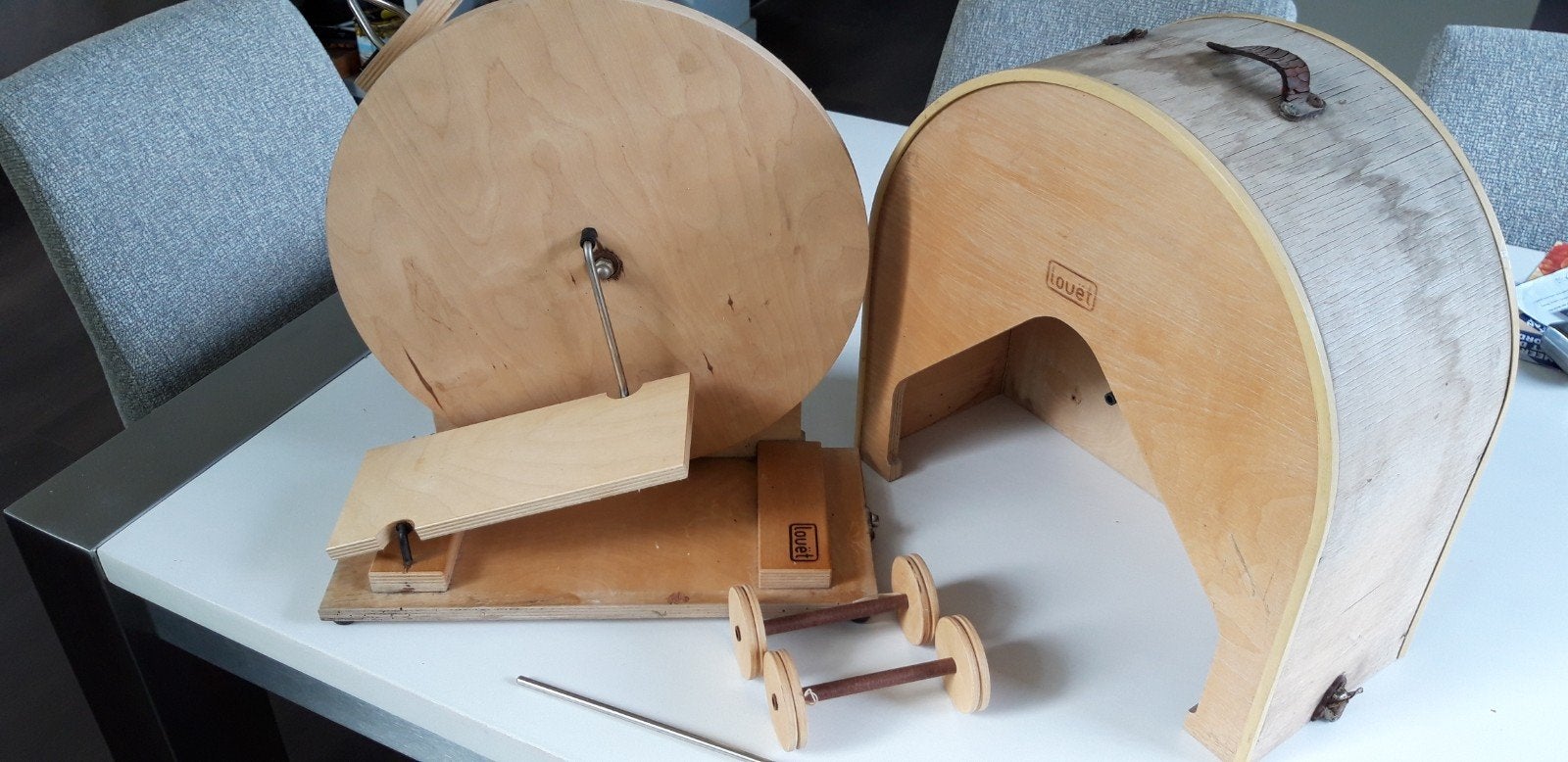 Collectorsitem: S40 Hatbox  (koffer spinnewiel) van Louët, Ophalen of Verzenden, Niet werkend, Spinwol