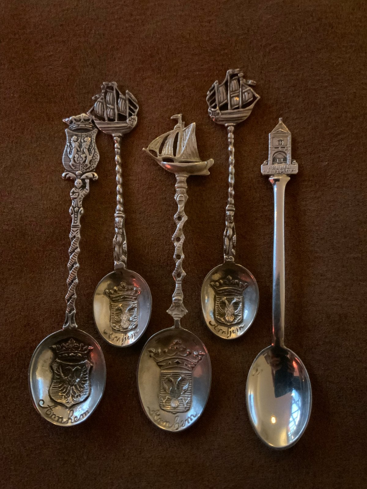 Arnhem. Set van 5 oud zilveren lepeltjes, Ophalen of Verzenden