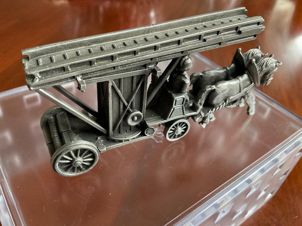 Brandweer-paardenwagen miniatuur van tin, Verzamelen, Beelden en Beeldjes, Ophalen of Verzenden, Zo goed als nieuw, Overige typen