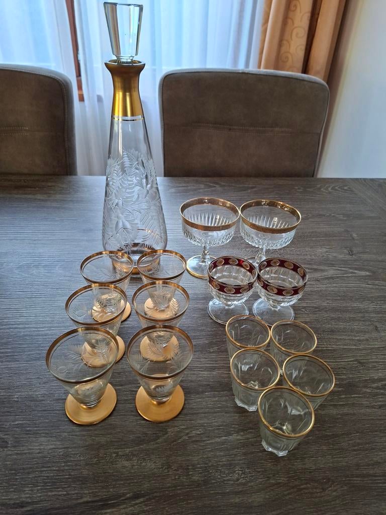 Vintage glazen karaf en glazen Set met gouden rand, Ophalen