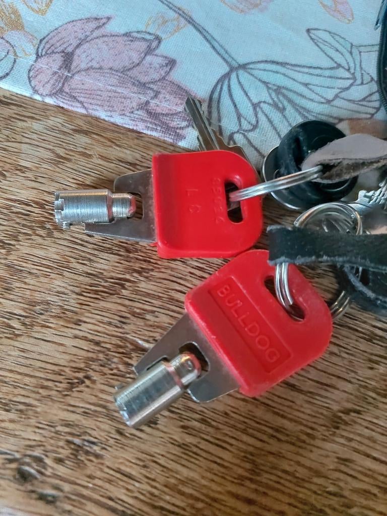 Universele wielklem met sleuteltjes te koop!, Caravans en Kamperen, Ophalen of Verzenden