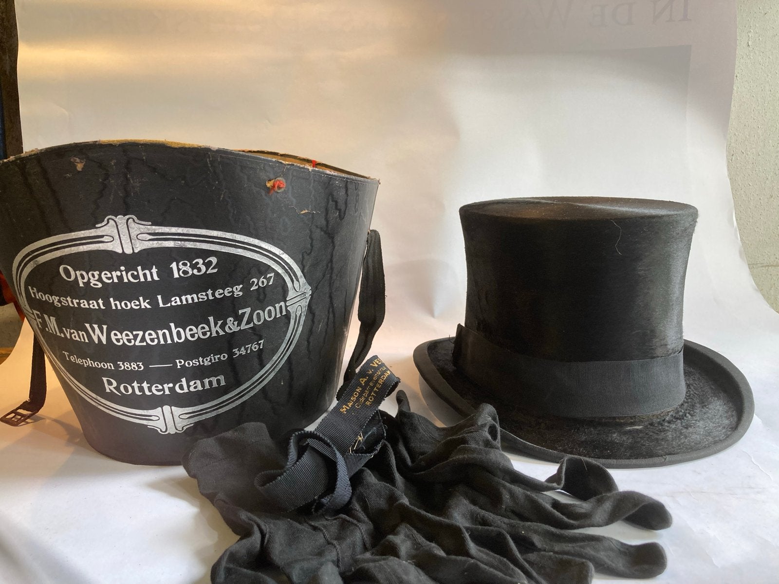 Antieke Hoge Hoed met Originele Doos - J.M. van Weezenbeek &, Ophalen of Verzenden, Heren