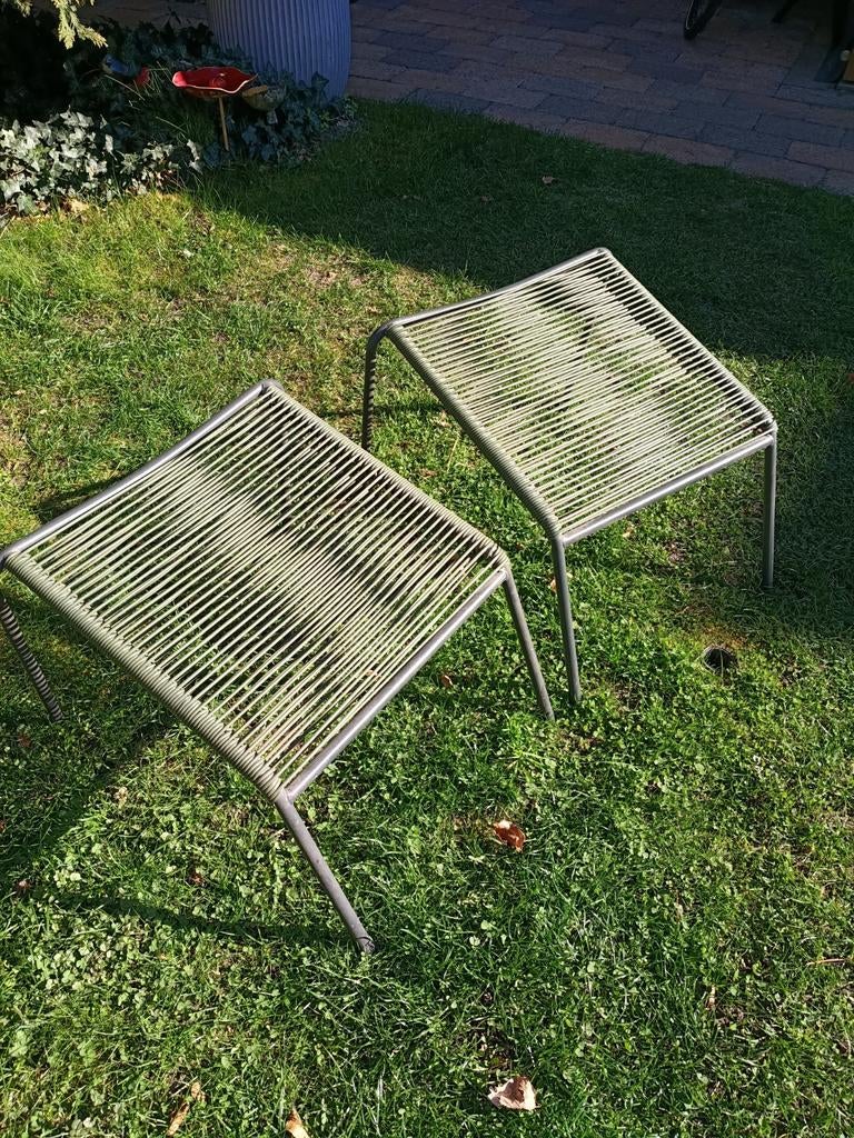 Twee voetenbankjes, donkergroen, Ophalen, Zo goed als nieuw, Aluminium