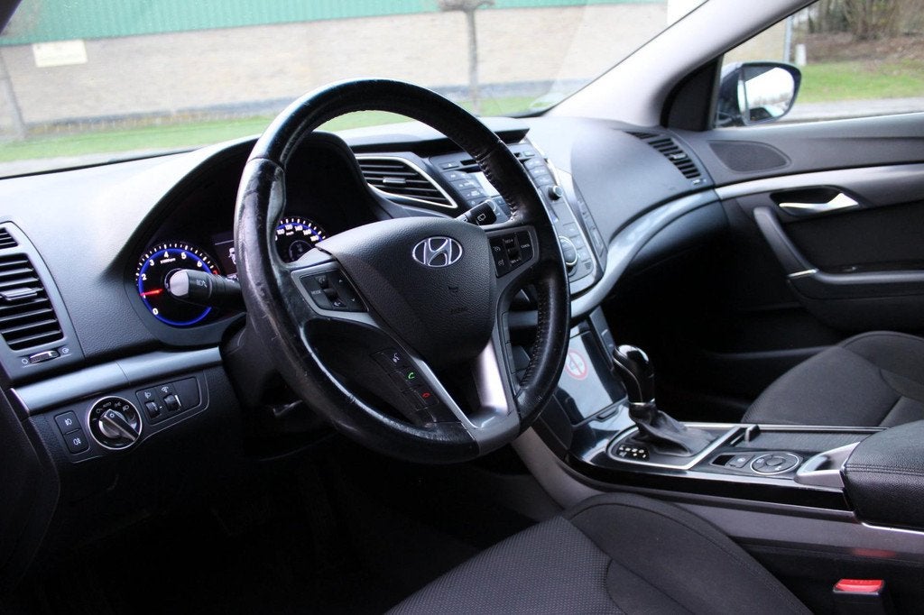 Hyundai I40 Wagon 2.0 GDI i-Catcher Automaat! 113.360KM!, Euro 5, 4 cilinders, 700 kg, Zwart