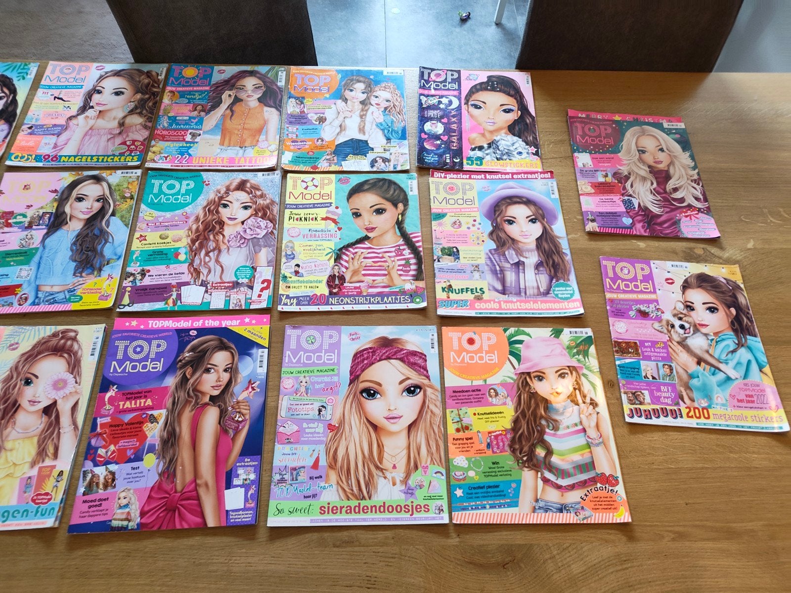 Grote collectie TopModel tijdschriften - 19 stuks, Ophalen of Verzenden, Gelezen, Damesbladen