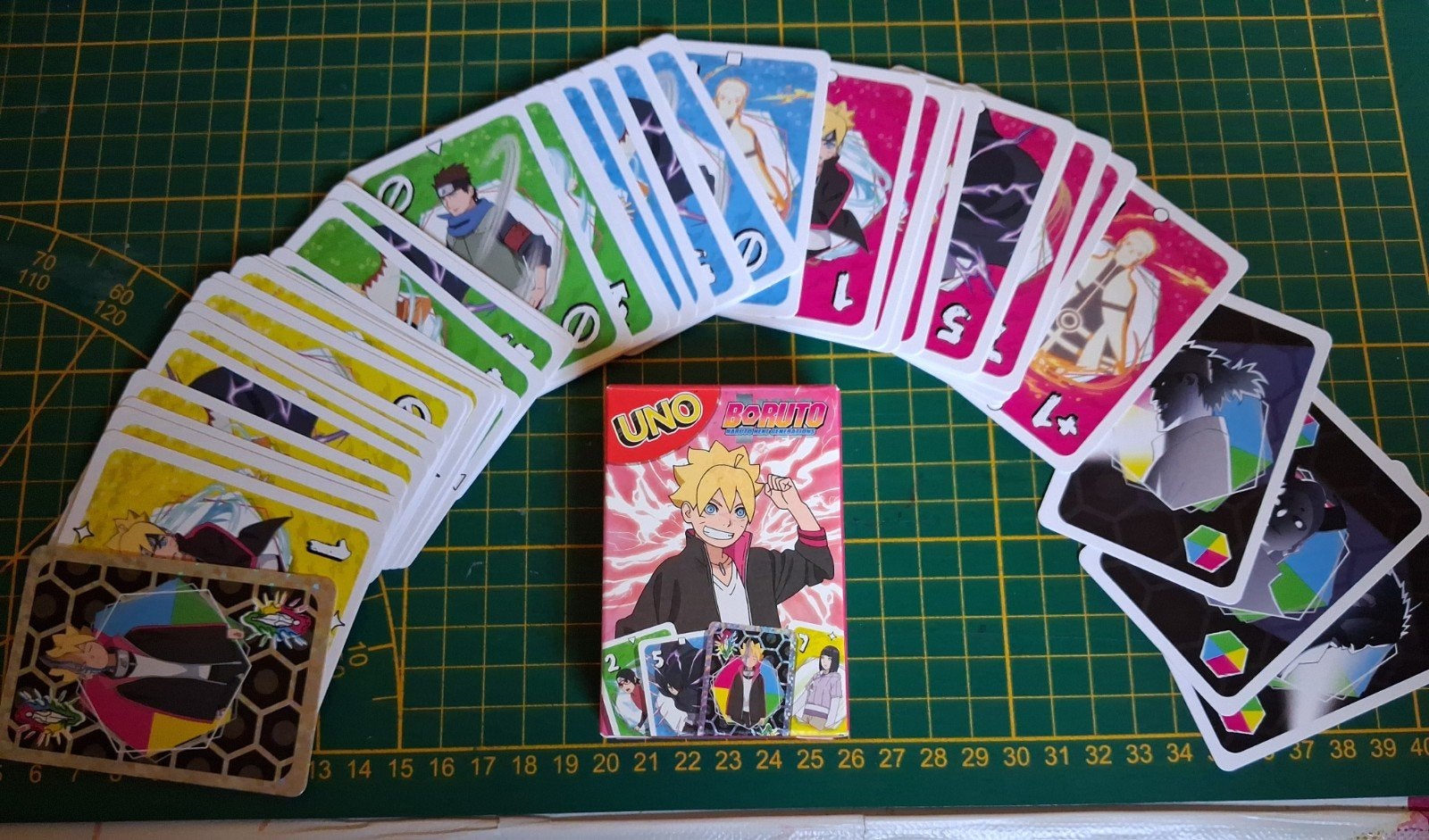 Boruto uno, Drie of vier spelers, Ophalen of Verzenden, Zo goed als nieuw, Mattel
