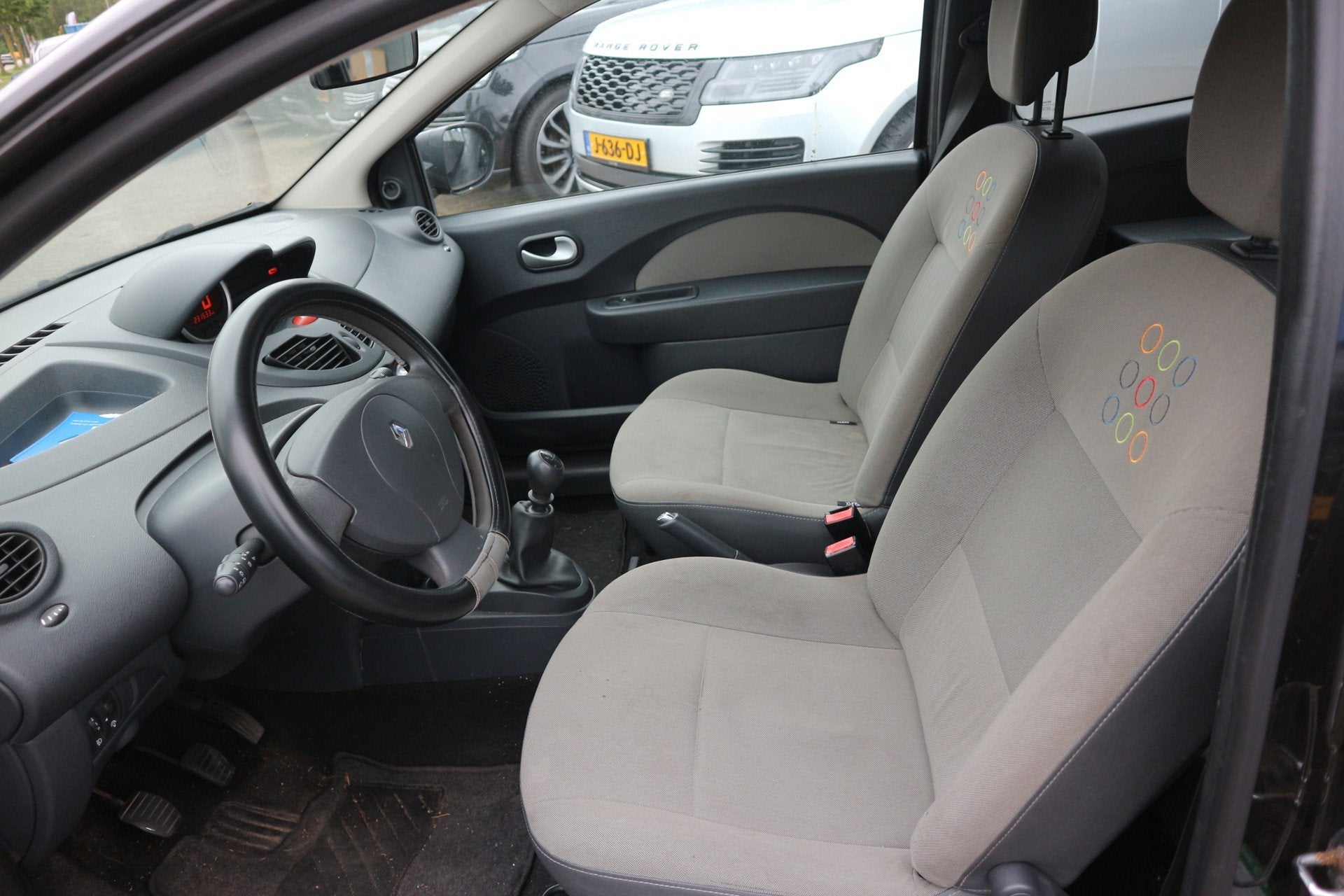 Renault Twingo 1.2-16V Authentique / NAP / BUDGET DEAL ! ! !, Twingo, Gebruikt, 4 cilinders, 4 stoelen
