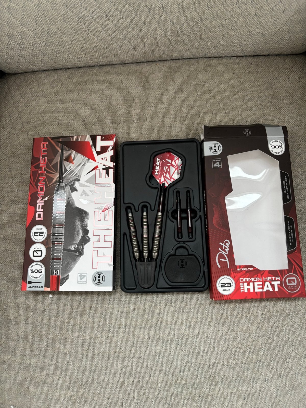 Damon Heta The Heat Darts - 23 gram Steeltip, Sport en Fitness, Ophalen of Verzenden, Nieuw, Pijlen