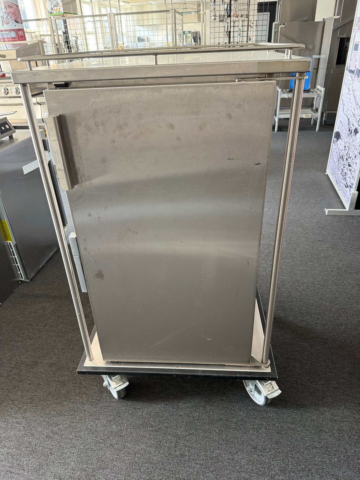 RVS Voedselverdeelwagen - 744x733x1321mm Ideaal voorCatering, 100 liter of meer, Ophalen, Gebruikt, Transportkar