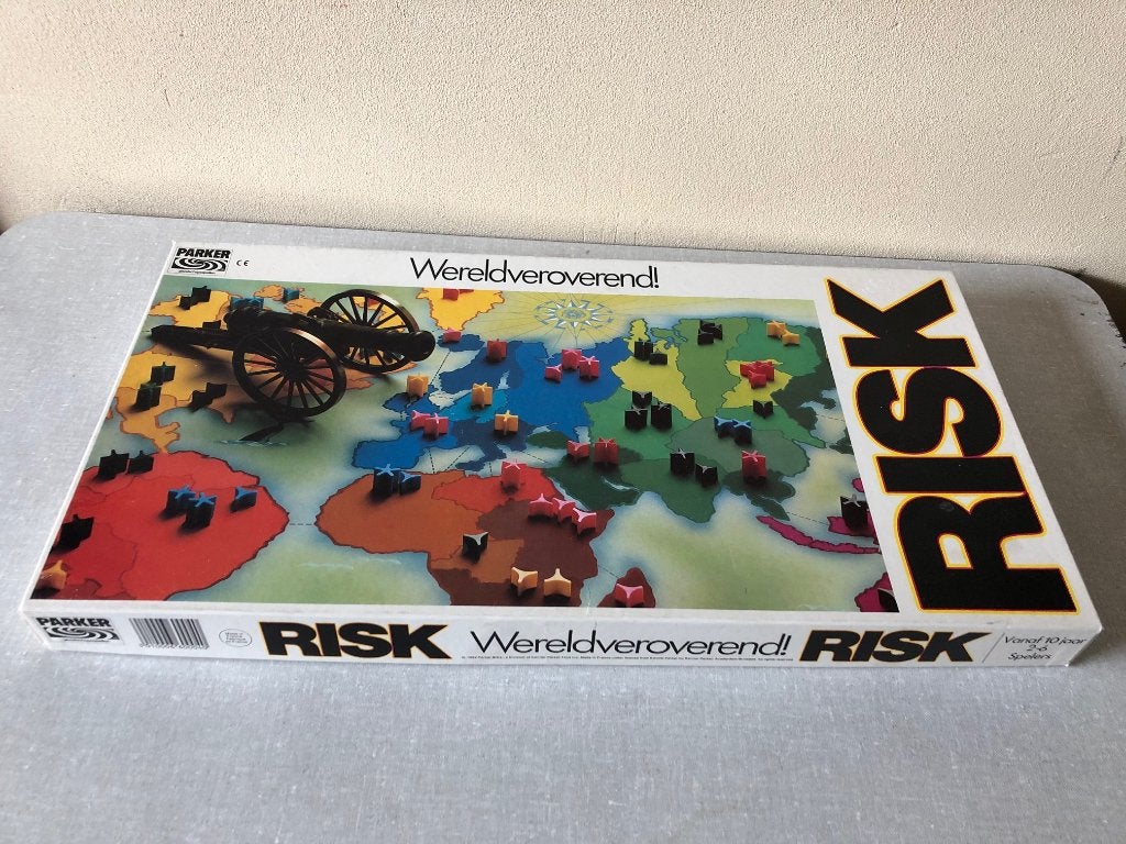 RISK van CLIPPER compleet Z.G.A.N. mooi JEUGDSENTIMENT, Vijf spelers of meer, Ophalen of Verzenden, Zo goed als nieuw, Parker / Clipper