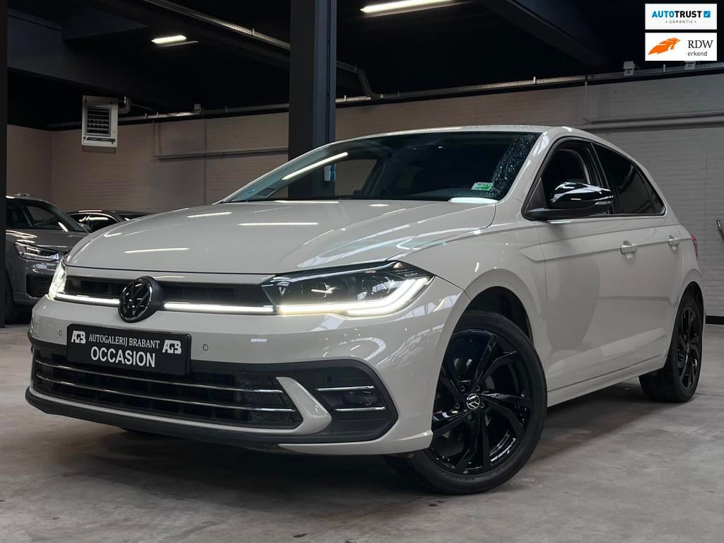 Volkswagen POLO 1.0 TSI Style Automaat/IQ-Drive/Carplay/Came, Gebruikt, Euro 6, Leder en Stof, Wit