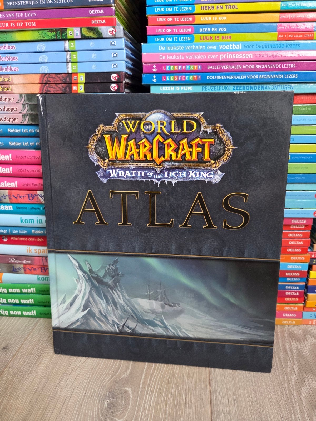 World of Warcraft - Atlas, Ophalen of Verzenden, Gelezen