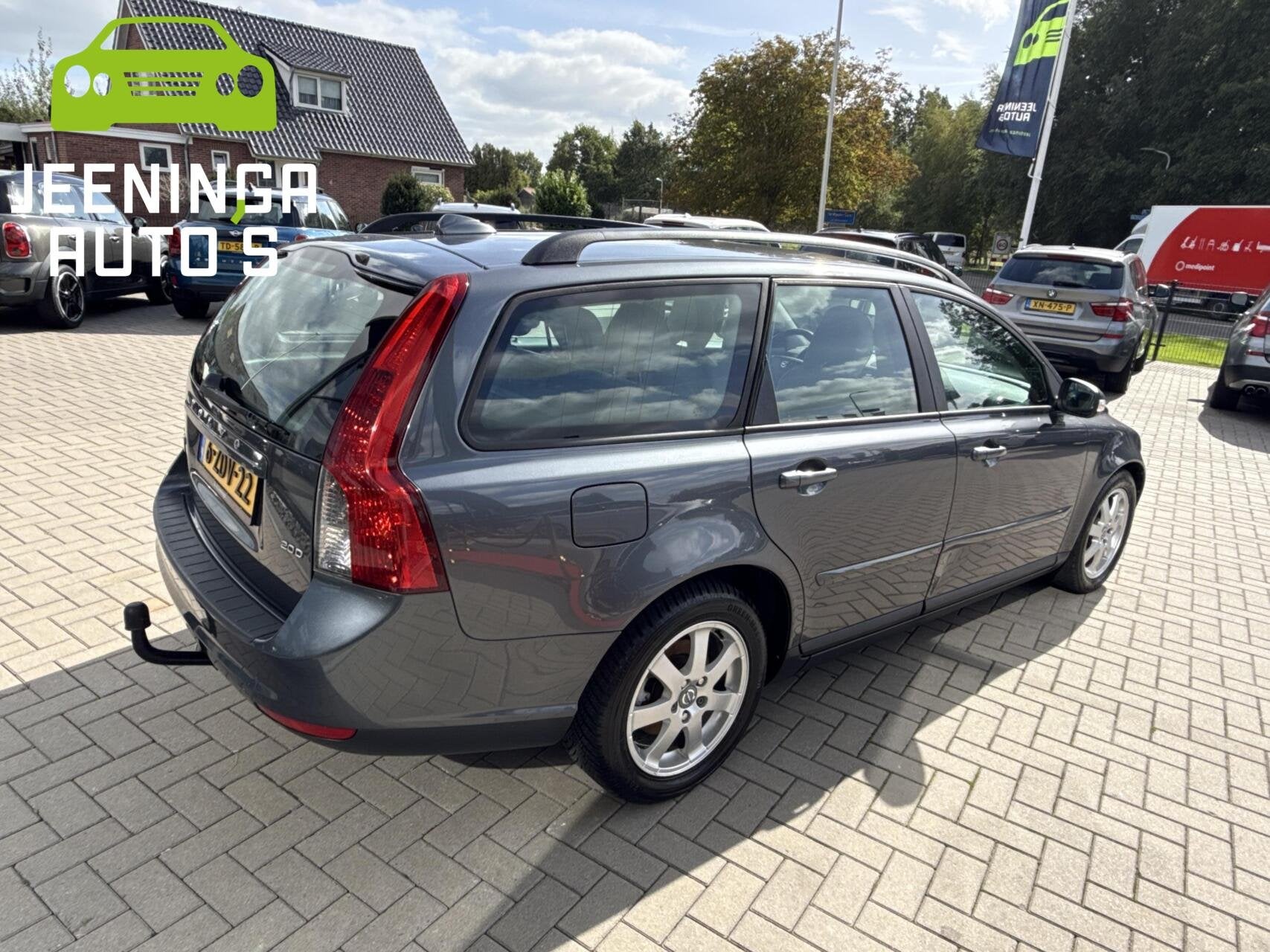 Volvo V50 2.0D Momentum|Airco|Trekhaak|Automaat, Auto's, Gebruikt, 4 cilinders, 700 kg, Diesel