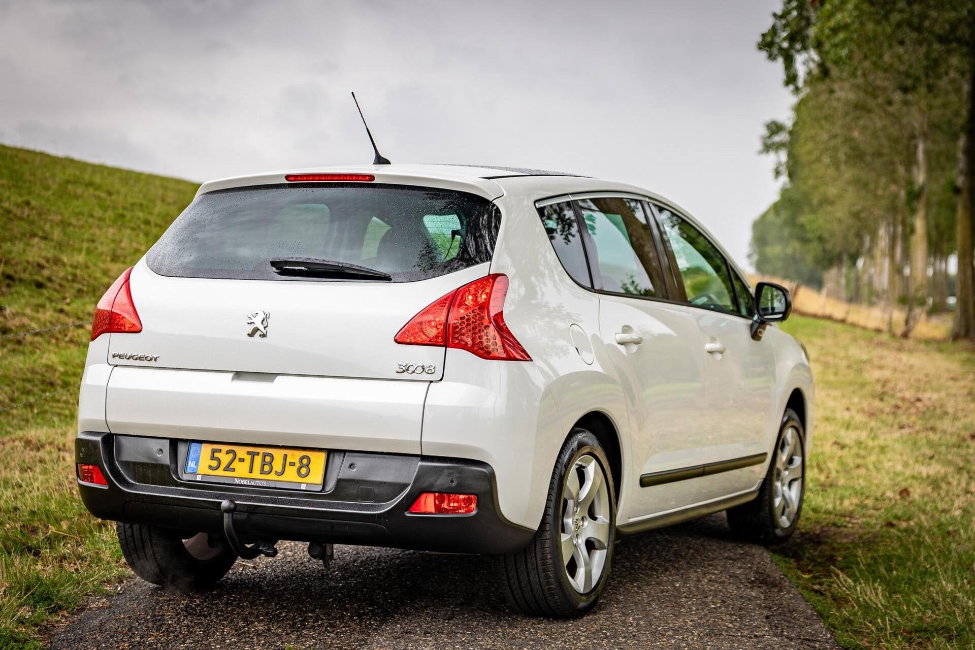 Peugeot 3008 1.6 THP Online | Nap|Navi |Pano |Lees tekst!, Voorwielaandrijving, Euro 5, Gebruikt, Met garantie (alle)